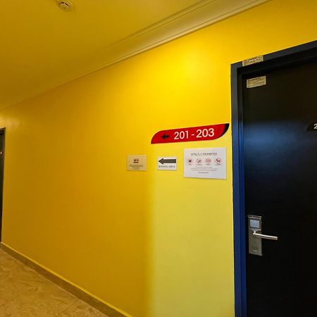 I Go Inn Bandar Saujana Putra Екстер'єр фото
